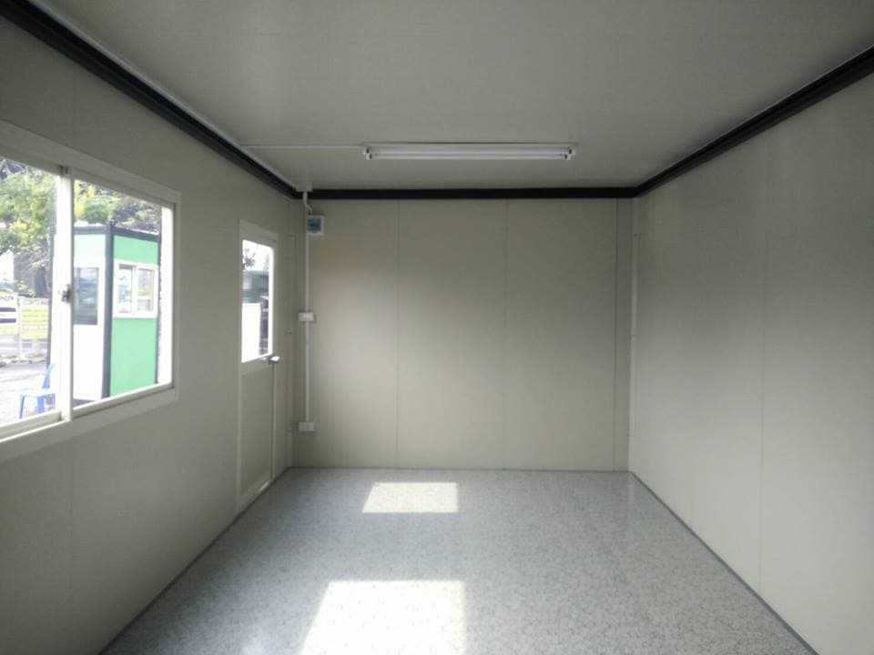 ภายในตู้สำนักงาน P-House